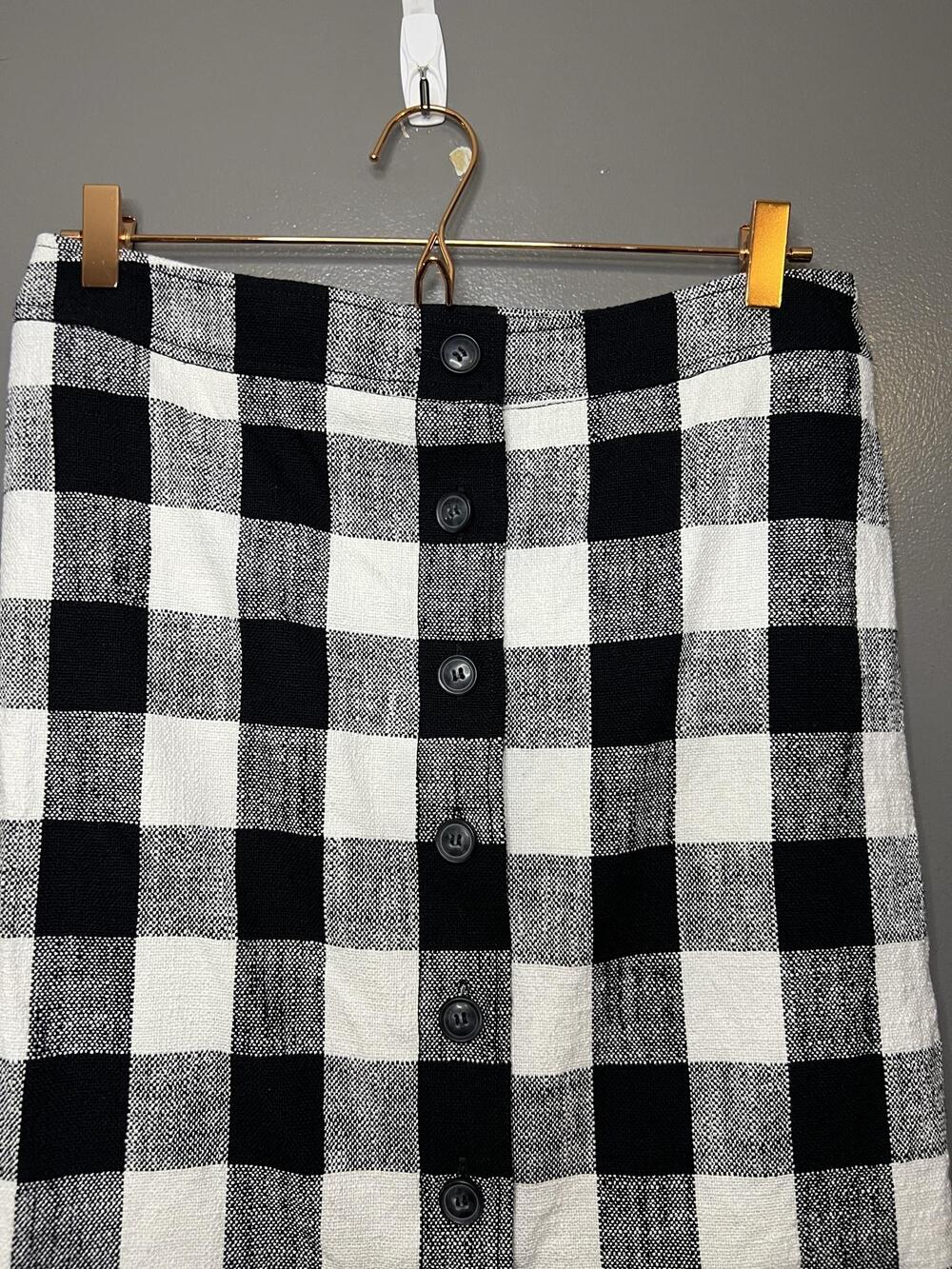Talbots Skirt Womens 8 Black White Plaid Tweed Button Front A-Line Lined Knee